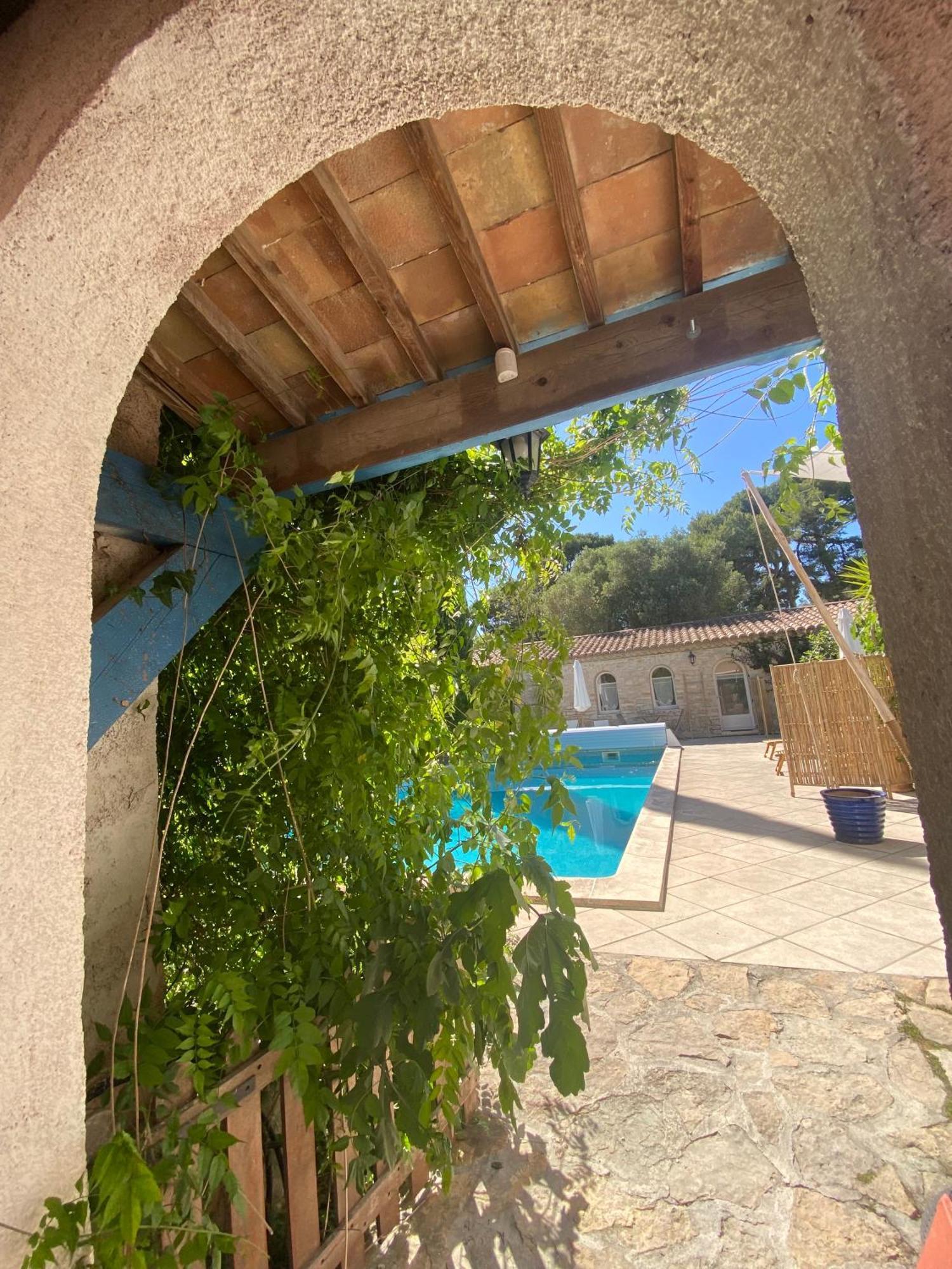 Bed and Breakfast Le Patio Aux Oiseaux La Ciotat Exterior foto